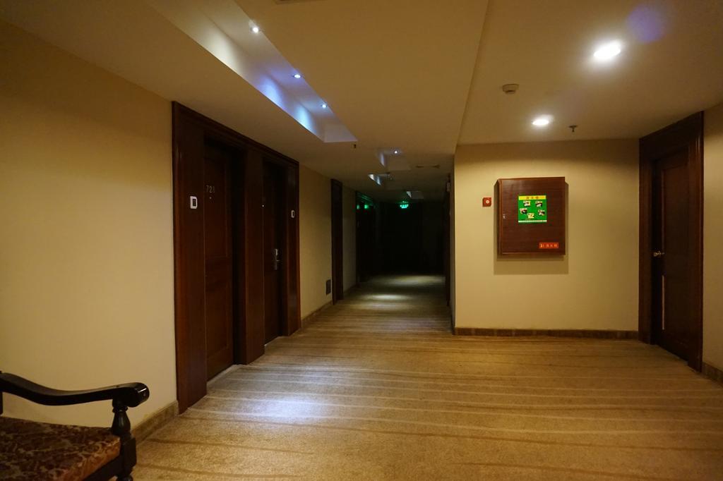 Bremen Holiday Hotel Харбин Экстерьер фото