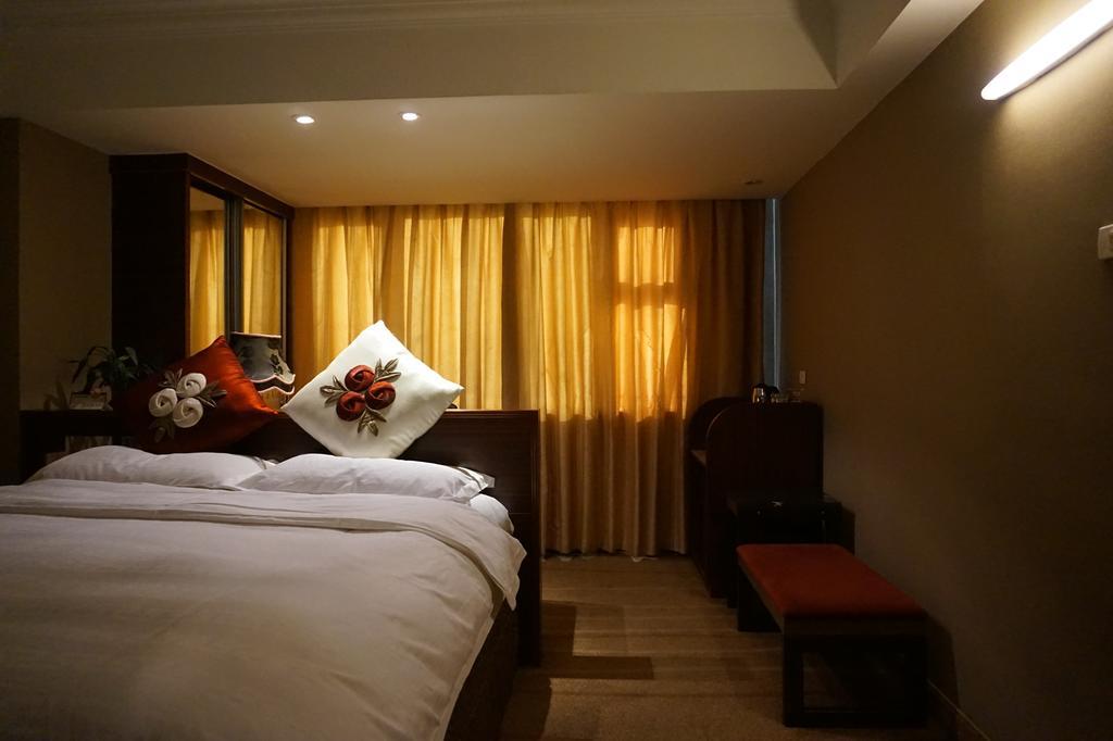 Bremen Holiday Hotel Харбин Экстерьер фото