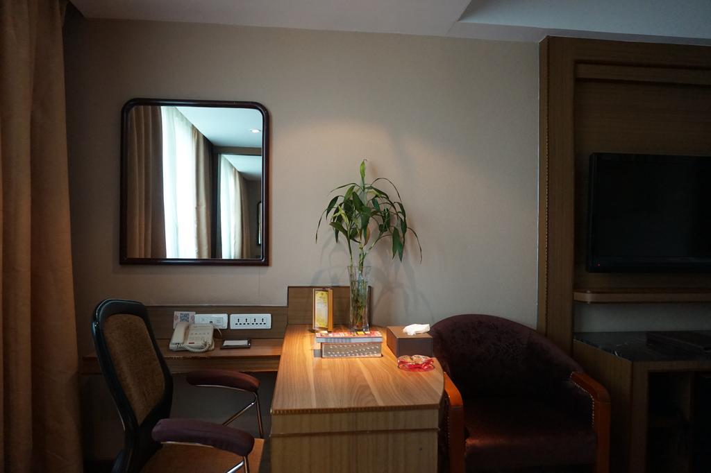 Bremen Holiday Hotel Харбин Экстерьер фото