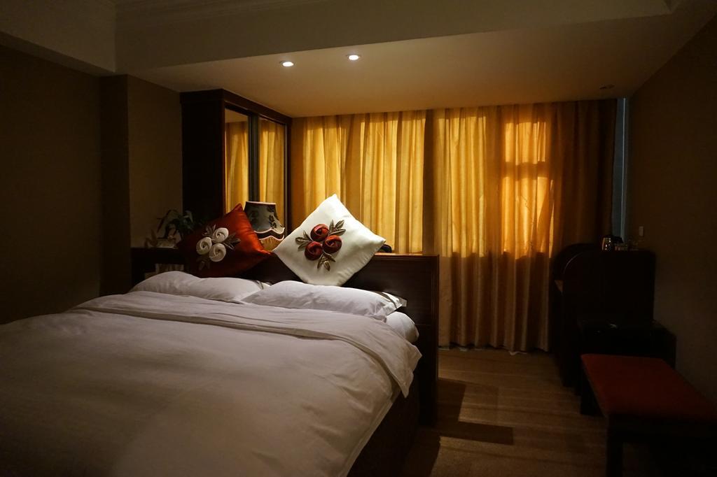 Bremen Holiday Hotel Харбин Экстерьер фото