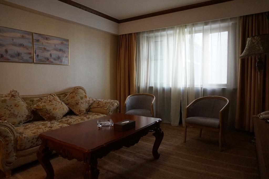 Bremen Holiday Hotel Харбин Экстерьер фото