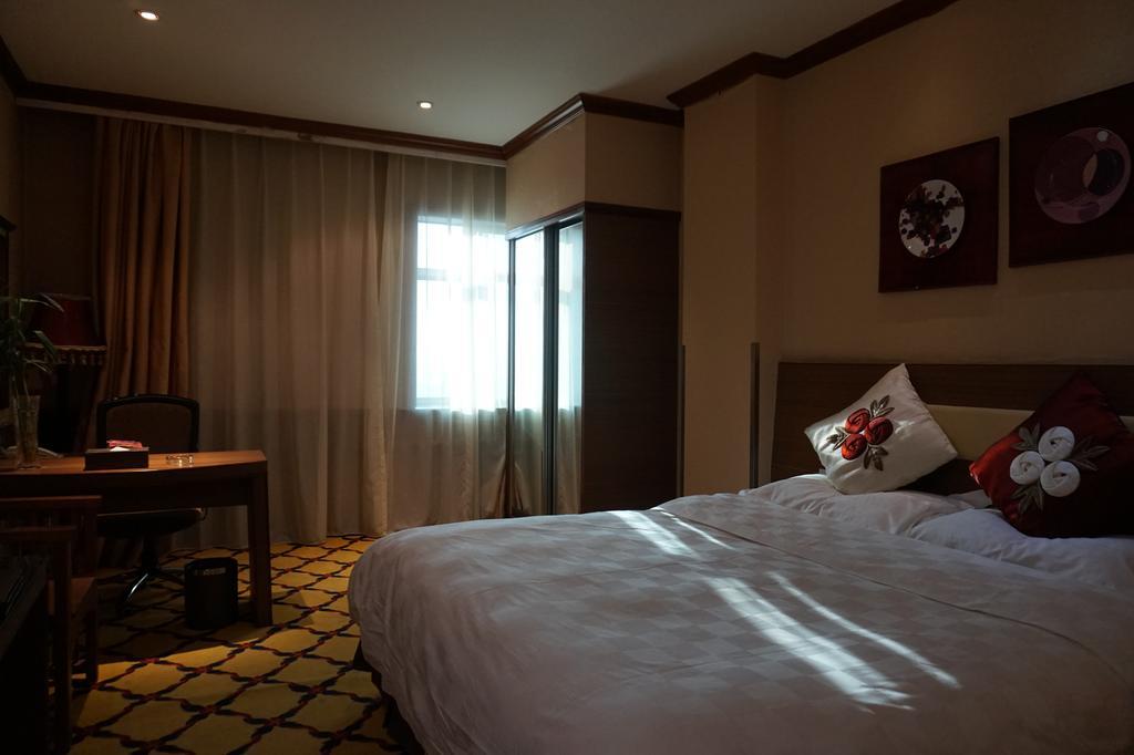 Bremen Holiday Hotel Харбин Экстерьер фото