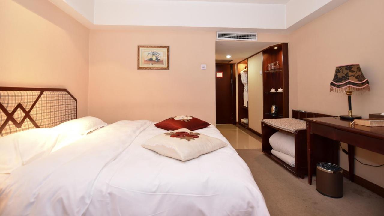 Bremen Holiday Hotel Харбин Экстерьер фото