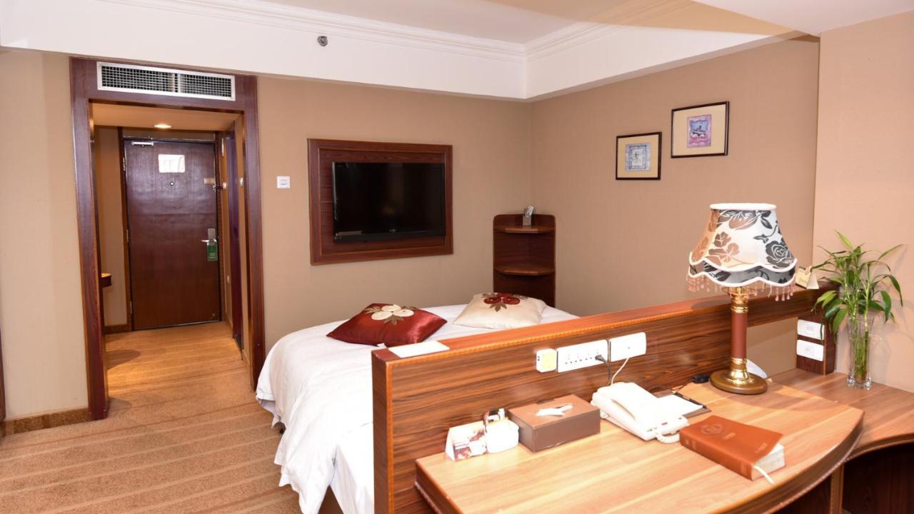 Bremen Holiday Hotel Харбин Экстерьер фото