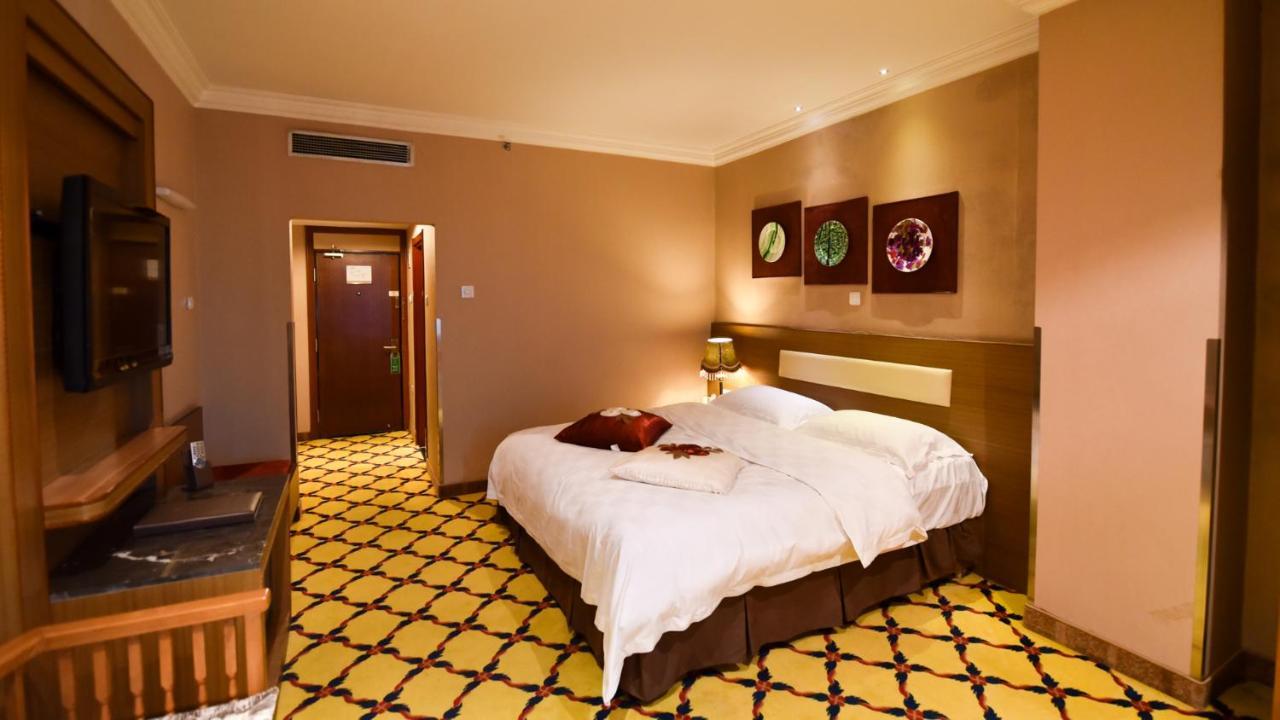 Bremen Holiday Hotel Харбин Экстерьер фото